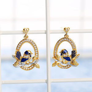 Court Retro Metal Alloy Earrings