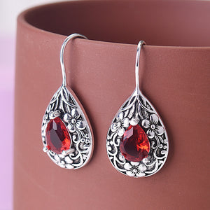 Court Retro Metal Alloy Earrings